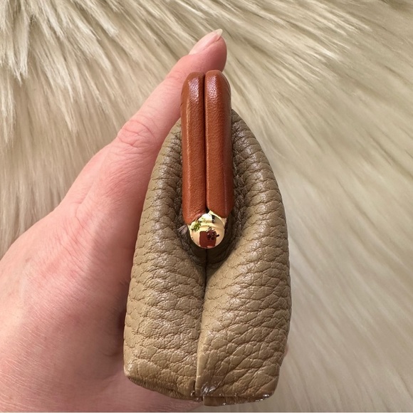 Rare Vintage Dooney & Bourke Small Peddle Leather Coin Wallet Kisslock - Picture 4 of 13